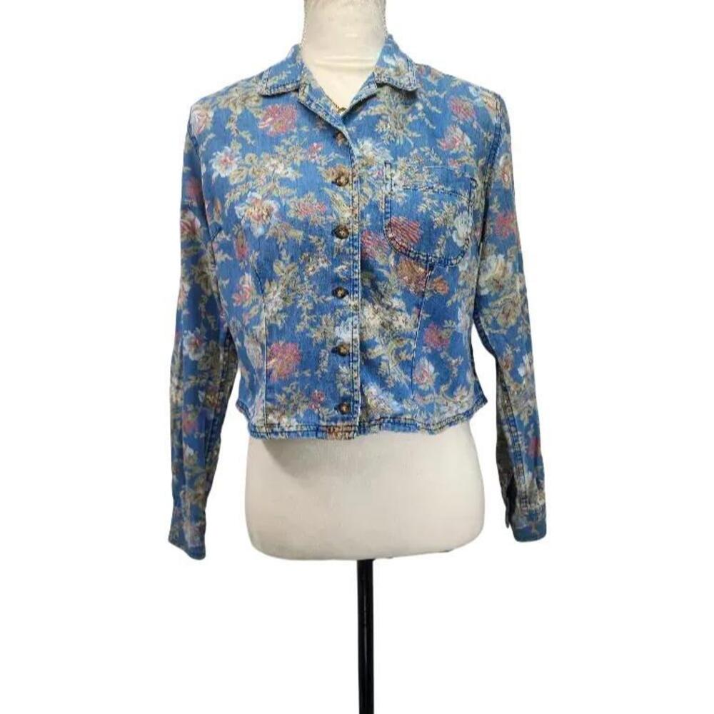 Liz Claiborne. 80s, Cropped Floral Print Fitted Denim Button-Up Top. Size: M